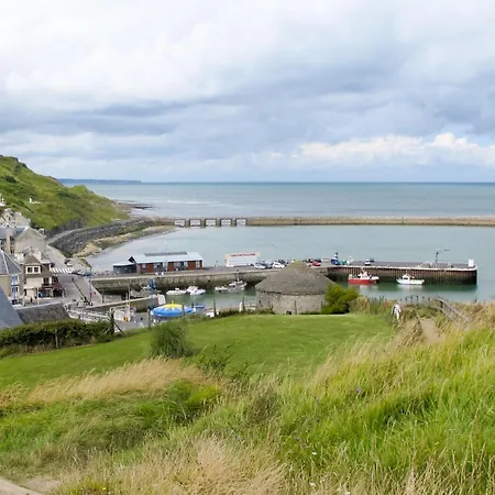 La Maison Du Phare By Interhome *