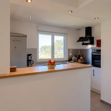 La Maison Du Phare By Interhome
