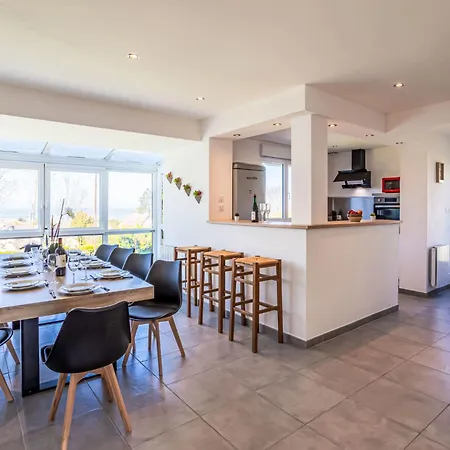 Holiday home La Maison Du Phare By Interhome Ver-sur-Mer