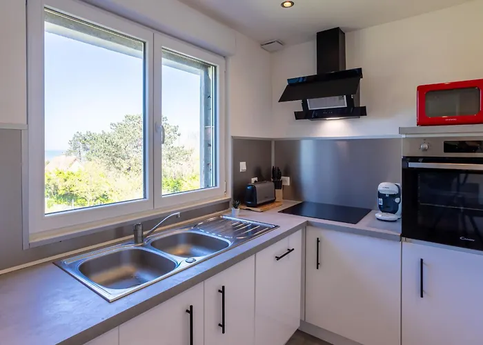 La Maison Du Phare By Interhome * Ver-sur-Mer