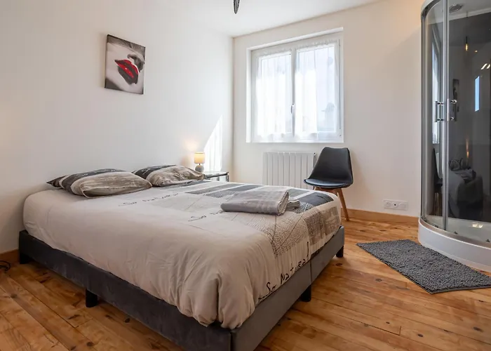 La Maison Du Phare By Interhome *